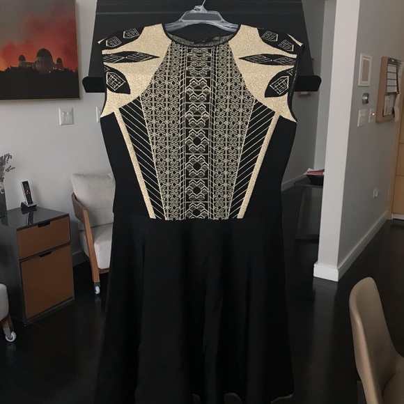 Beautiful brand new never worn black & gold dress - Picture 7 of 8